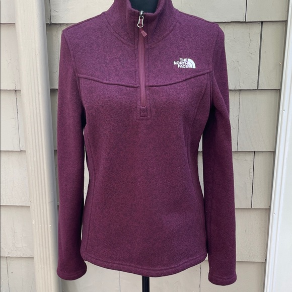 The North Face Maggy Burgundy Fleece Pullover 1/4 Zip Sweater Very Nice - Picture 1 of 7